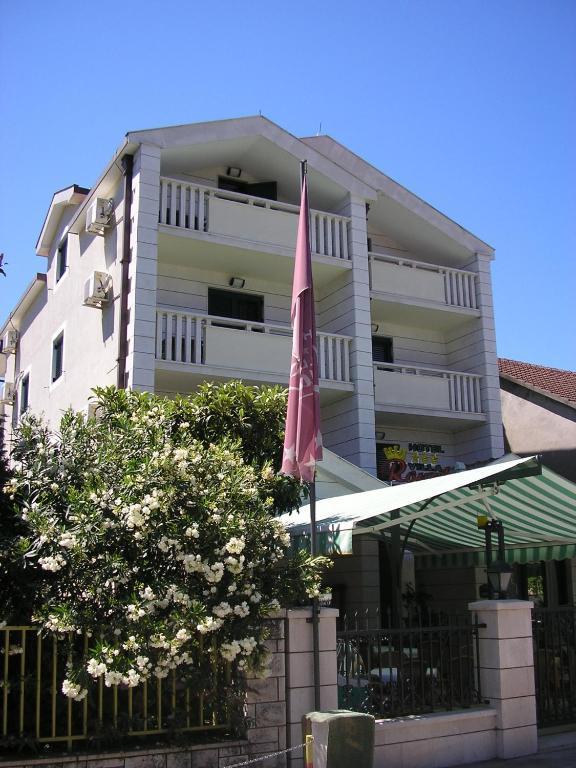 Boutique Hotel Villa Royal Tivat Exterior photo