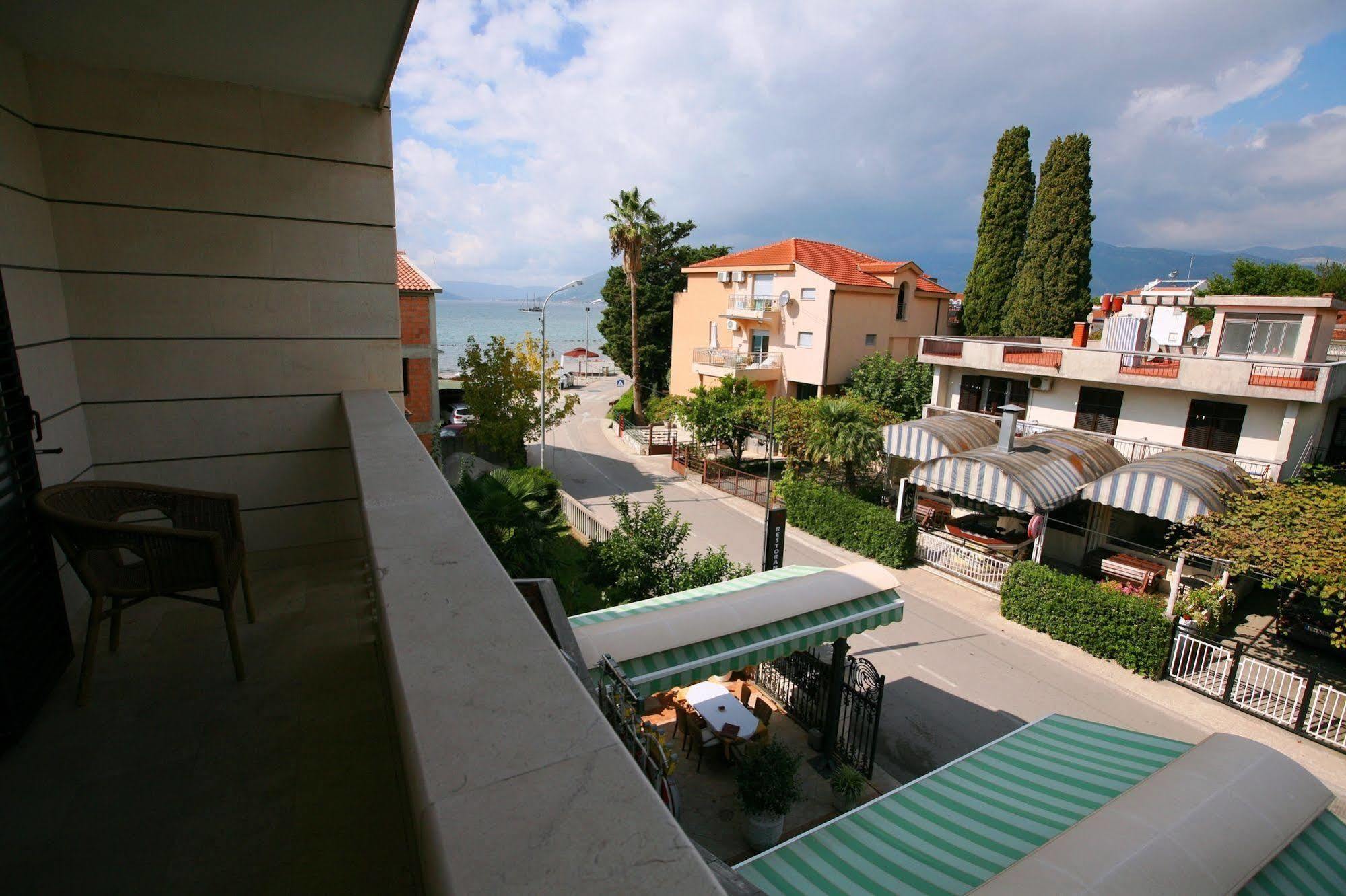 Boutique Hotel Villa Royal Tivat Exterior photo